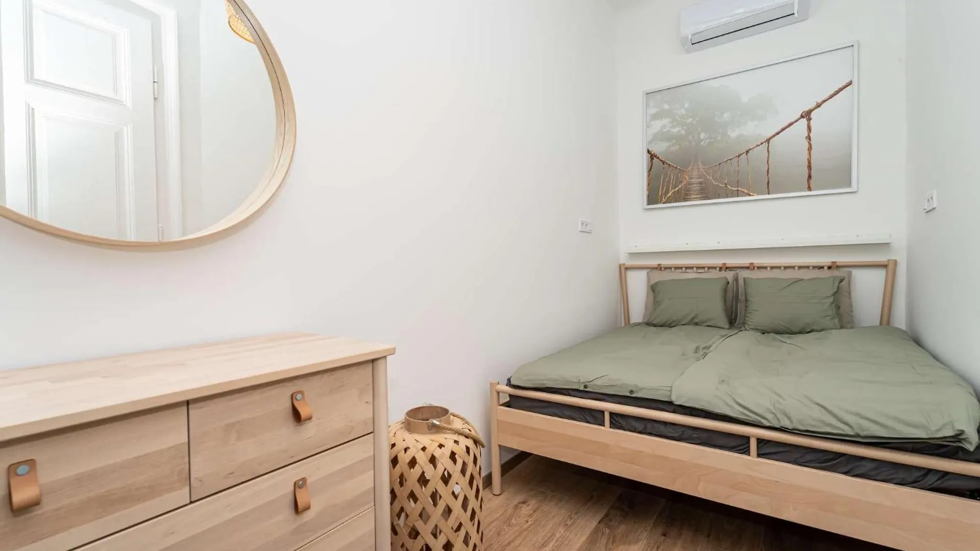 Gozsdu Court Three Roses Apartman Budapest Magyarország